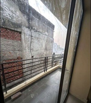Balcony in 3 BHK Apartment at Hazratganj – for Rent