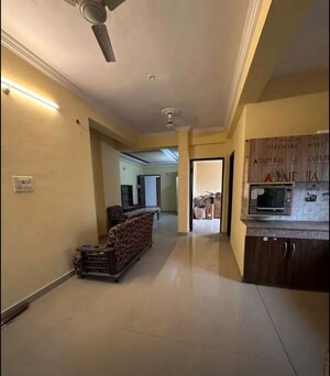 Living Room in 3 BHK Apartment at Hazratganj – for Rent