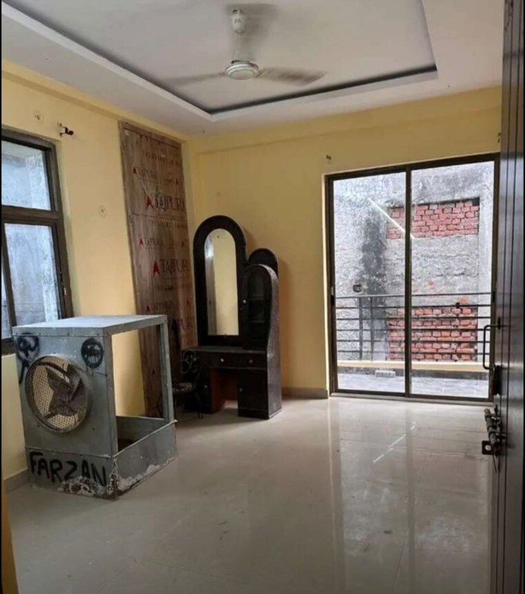 Living Room, hazratganj 3 Bedroom 1400 Sq.Ft. Apartment In Hazratganj Lucknow 10014491