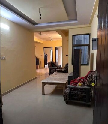 Living Room in 3 BHK Apartment at Hazratganj – for Rent