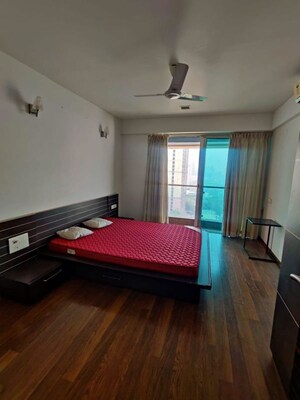 Bedroom in 4 BHK Apartment at Raheja Atlantis, Lower Parel – for Rent