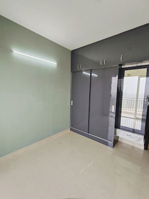 2 BHK Apartment For Rent in Signature Global Proxima Phase 2, Sector 89