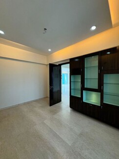 4 BHK + Pooja Room Apartment For Rent in Raheja Atlantis