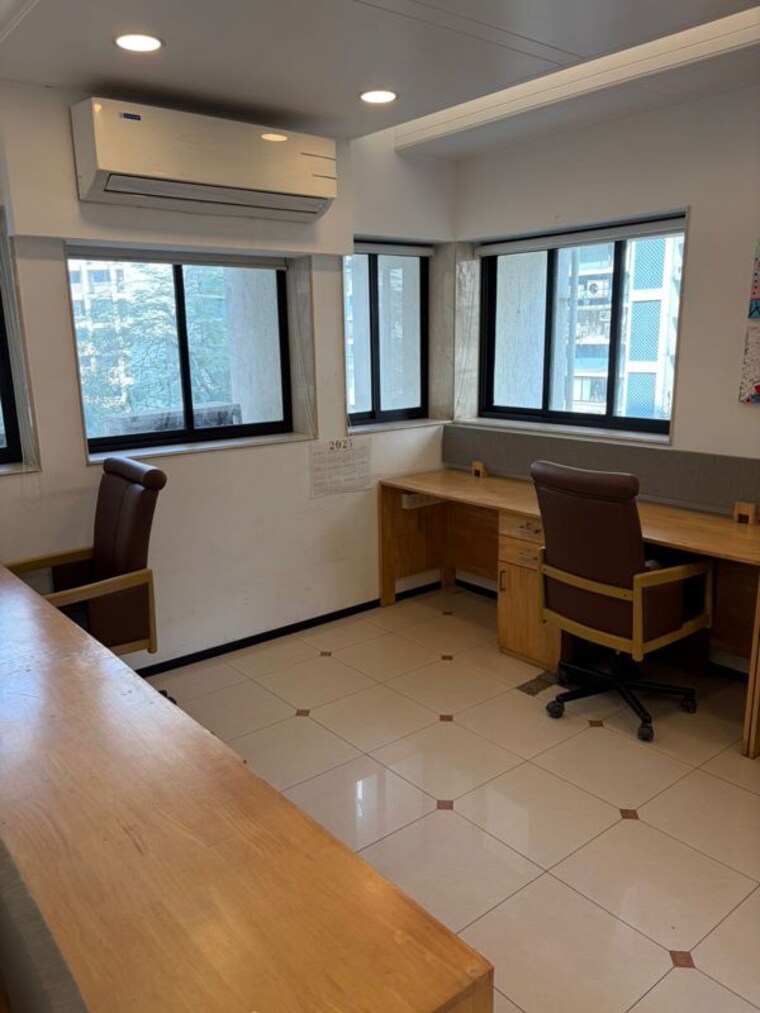 Team Area, tulsiani-chambers Commercial Office Space 1065 Sq.Ft. In Nariman Point Mumbai 10011043
