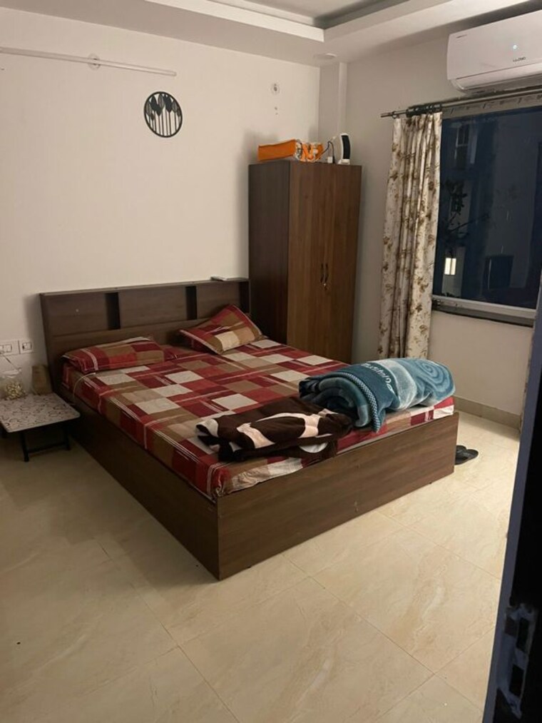 Bedroom, ss-linden 4 Bedroom 2600 Sq.Ft. Builder Floor In Sector 84 Gurgaon 10014623