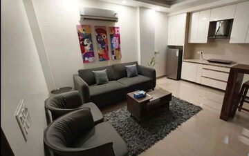 Living Room in 3 BHK Apartment at Hazratganj – for Rent