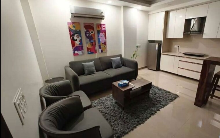 Living Room, hazratganj 3 Bedroom 1502 Sq.Ft. Apartment In Hazratganj Lucknow 10014629