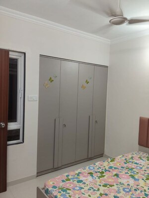 Room in 1 BHK Apartment at Raunak Bliss, Ghodbunder Road – for Rent