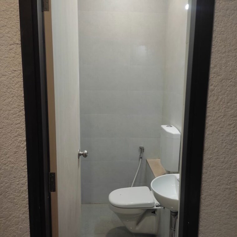 Bathroom, orbit-tower 2 Bedroom 650 Sq.Ft. Apartment In Ghatkopar East Mumbai 10014640