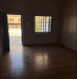 Room in 2 BHK Independent House at Niralanagar – for Rent