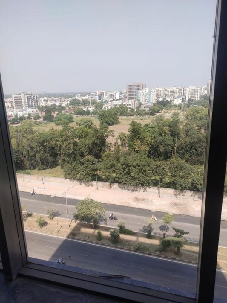 Balcony, science city Commercial Office Space 706 Sq.Ft. In Science City Ahmedabad 10014644