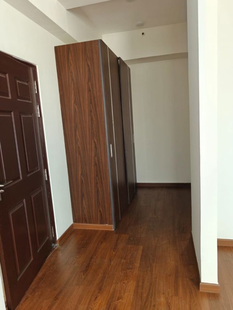 Room, sector 46 6+ Bedroom 200 Sq.Mt. Villa In Sector 46 Noida 10014672