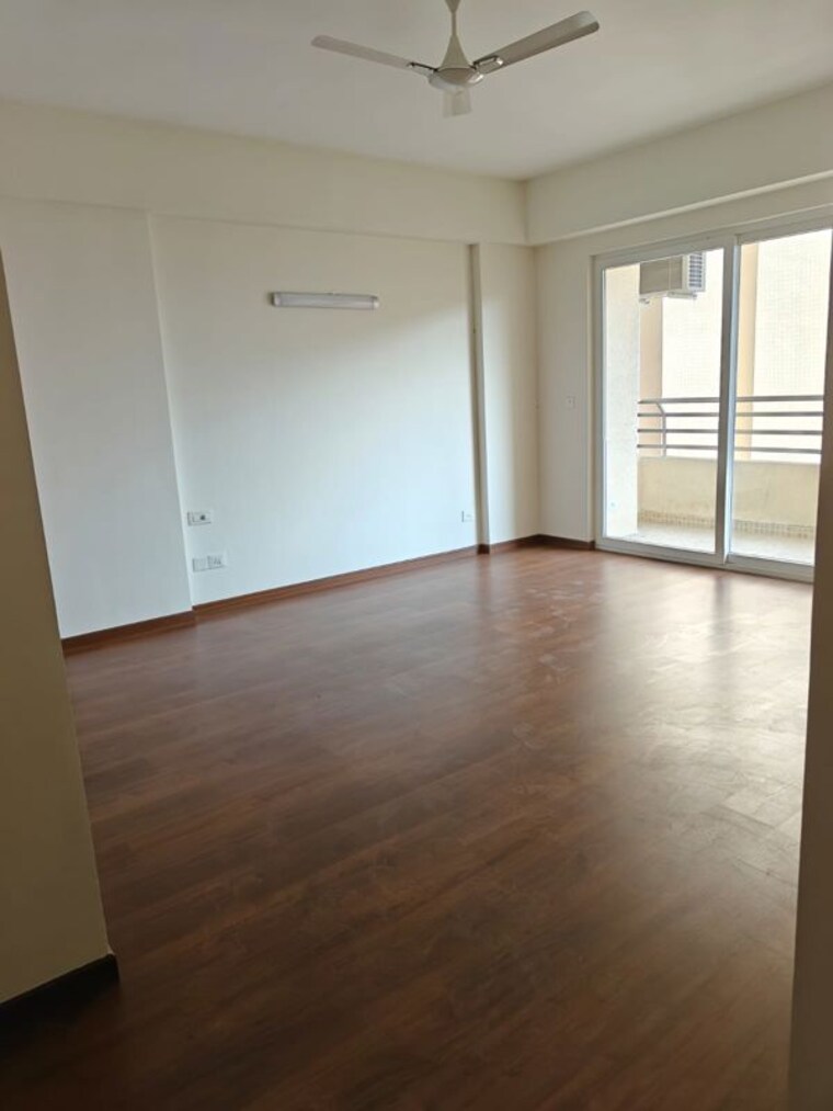 Room, sector 46 6+ Bedroom 200 Sq.Mt. Villa In Sector 46 Noida 10014672