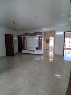 4 BHK + Servant Room Apartment For Sale in Uninav Utopia