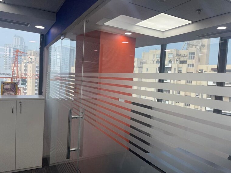  Parking, emaar-the-palm-springs Commercial Office Space 1150 Sq.Ft. In Sector 54 Gurgaon 10014680