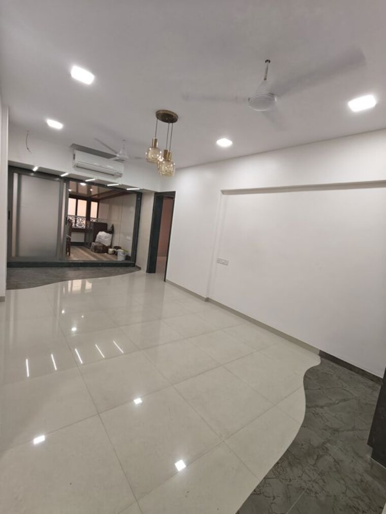 Room, siddhivinayak-nivara 2.5 Bedroom 1000 Sq.Ft. Apartment In Lower Parel Mumbai 10014699