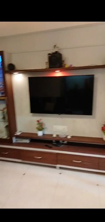 Furnished Amenities in 3 BHK Apartment at New Ranip – for Rent