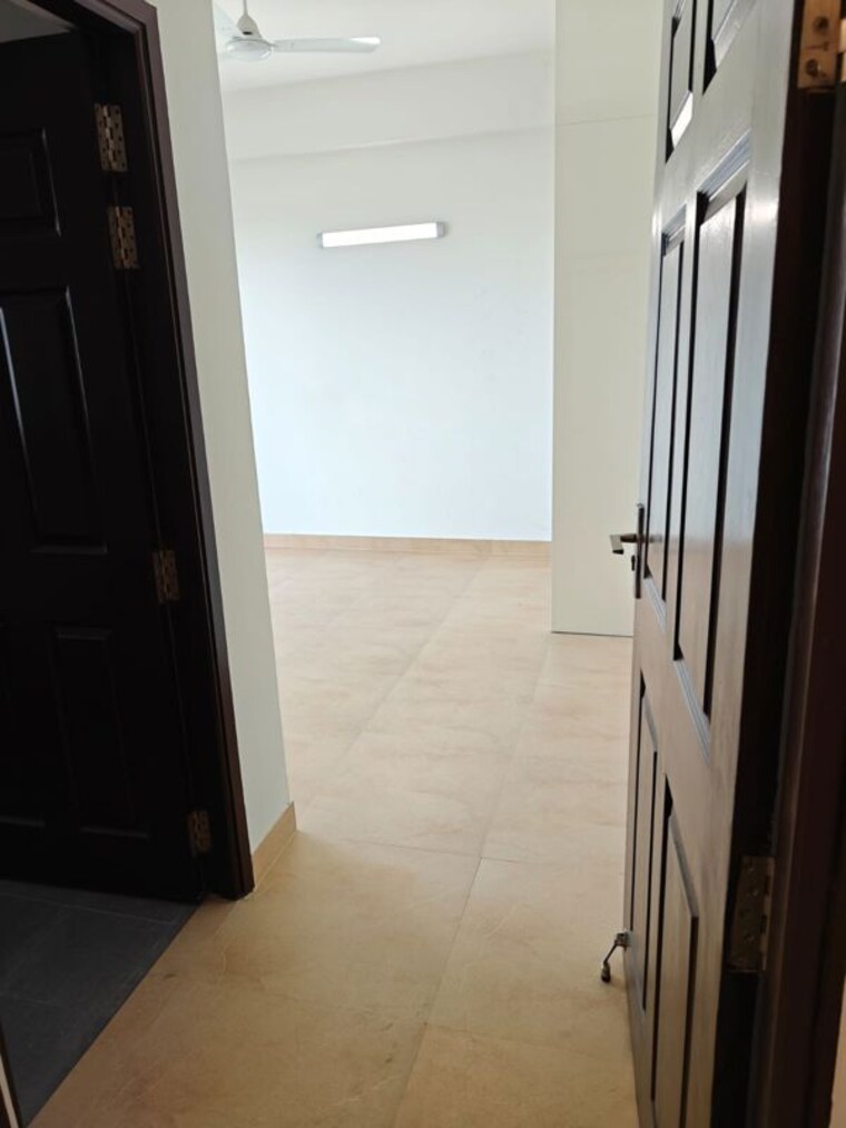 Bathroom, sector 41 6+ Bedroom 200 Sq.Mt. Villa In Sector 41 Noida 10014704