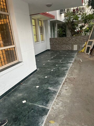 Balcony in 3 BHK Builder Floor at Unitech South City II, Sector 50 – for Rent