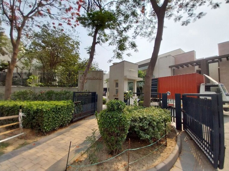 Exterior View, sobha-international-city-presidential-villa 5 Bedroom 400 Sq.Yd. Villa In Sector 109 Gurgaon 10014660