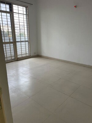 Room in 3 BHK Apartment at SS The Coralwood, Sector 84 – for Sale