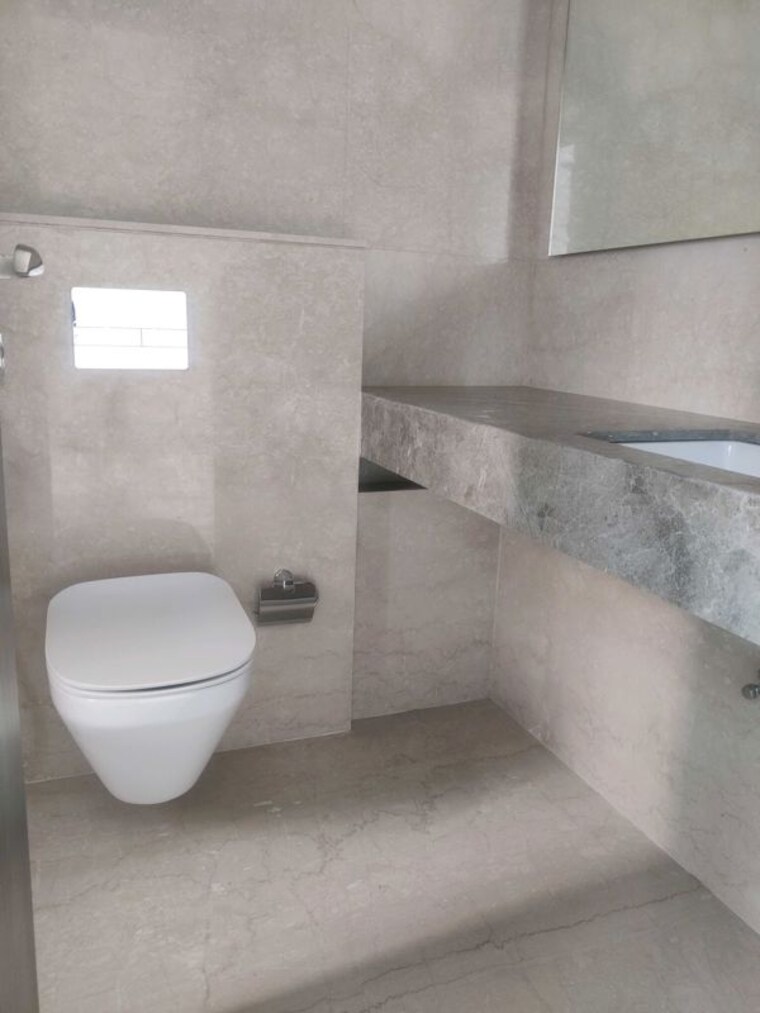 Bathroom, piramal-mahalaxmi 4 Bedroom 1850 Sq.Ft. Apartment In Mahalaxmi Mumbai 10014707