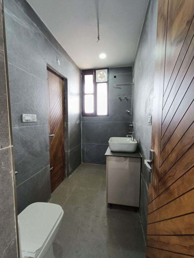 Attached Bathroom, bcl-chinar-homes 3 Bedroom 2170 Sq.Ft. Apartment In Dhakoli Zirakpur 10014725