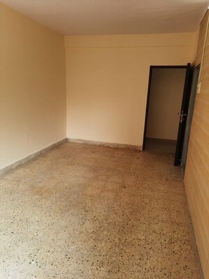 Room in 2 BHK Apartment at Alag Olive, Pant Nagar – for Rent