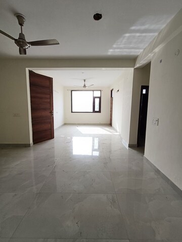3 BHK Apartment For Rent in Dhakoli