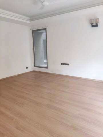 Room in 5 BHK Villa at Sobha International City Phase 1, Sector 109 – for Sale