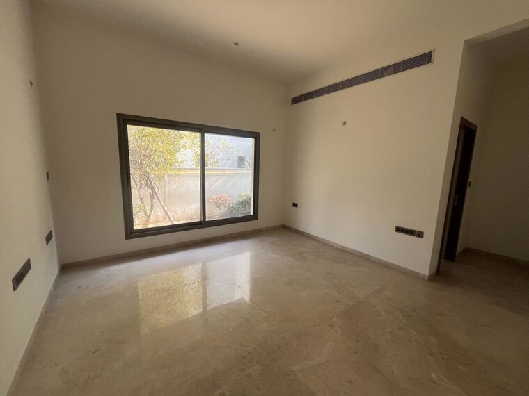 Room, sobha-international-city-phase-1 5 Bedroom 270 Sq.Yd. Villa In Sector 109 Gurgaon 10014734