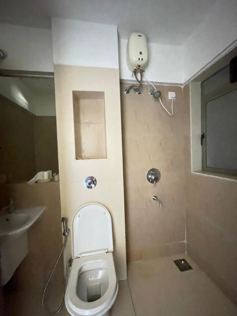 Bathroom, rosa-gardenia 1.5 Bedroom 500 Sq.Ft. Apartment In Ghodbunder Road Thane 10014745