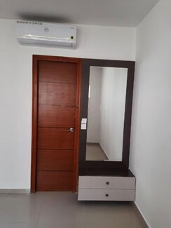 3 BHK Apartment For Rent in Incor One City