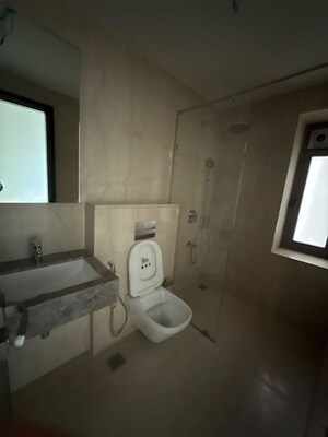 Bathroom in 4 BHK Apartment at Piramal Mahalaxmi, Mahalaxmi – for Rent