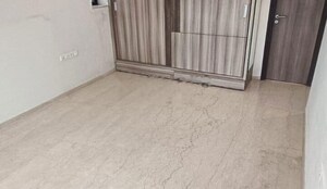 Study Room in 2 BHK Apartment at Peninsula Salsette 27, Byculla – for Rent