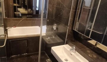 Bathroom in 2 BHK Apartment at Peninsula Salsette 27, Byculla – for Rent