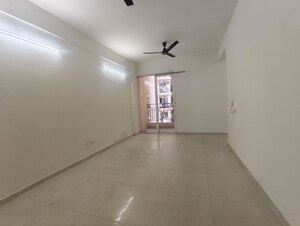 Room in 3 BHK Apartment at BPTP Terra, Sector 37d – for Sale