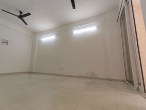 Room in 3 BHK Apartment at BPTP Terra, Sector 37d – for Sale