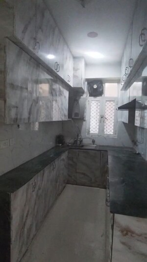 Bathroom in 3 BHK Apartment at Supertech Cape Town, Sector 74 – for Rent