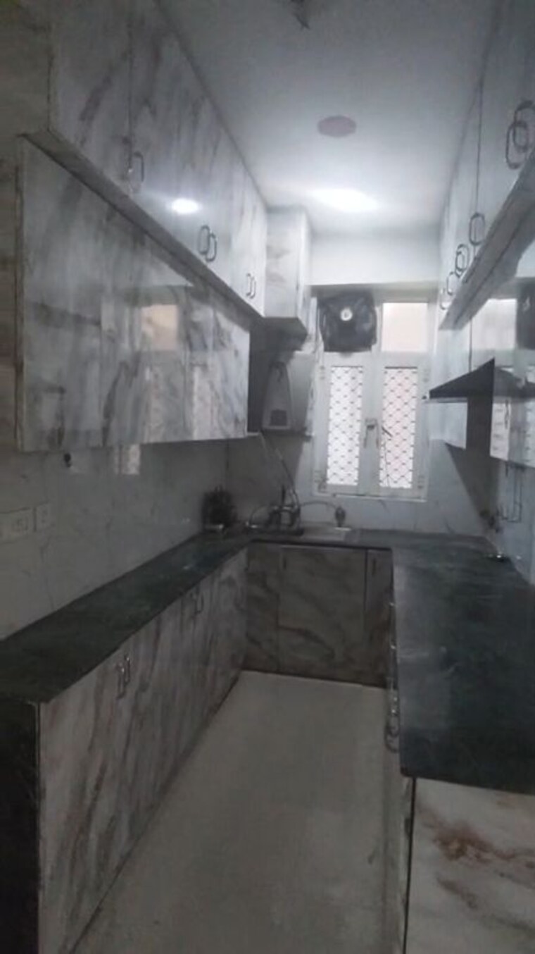 Bathroom, supertech-cape-town 3 Bedroom 1295 Sq.Ft. Apartment In Sector 74 Noida 10014809