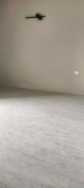 Room in 3.5 BHK Apartment at M3M Sky City, Sector 65 – for Sale