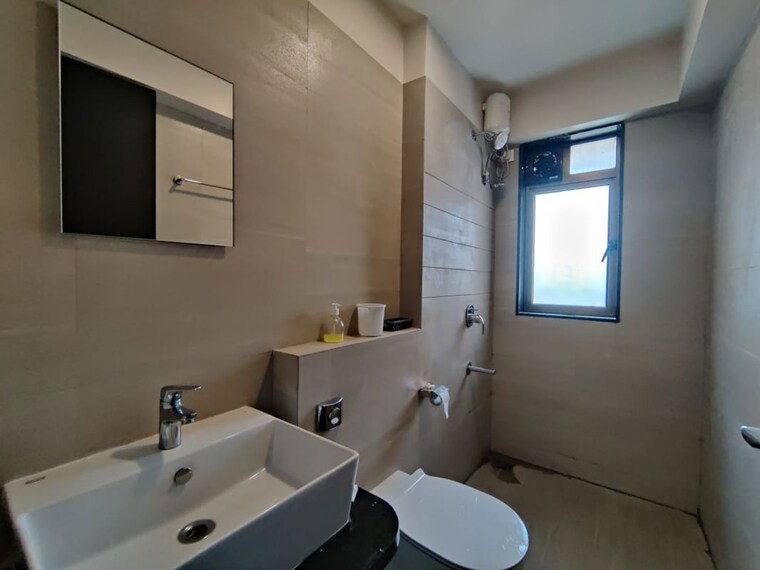 Bathroom, jade-deluxe-apartments 3 Bedroom 859 Sq.Ft. Apartment In Santacruz East Mumbai 10014817