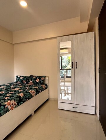 Bedroom in 3 BHK Apartment at Jade Deluxe Apartments, Santacruz East – for Rent