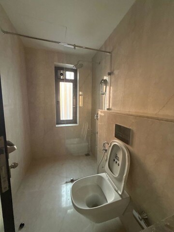 Bathroom in 4 BHK Apartment at Piramal Mahalaxmi, Mahalaxmi – for Rent