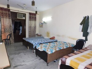 Bedroom in  Pg at South Extension I – for Rent