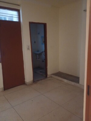 Room in 3 BHK Apartment at Sector 9 Dwarka – for Rent