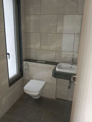 Bathroom in 4 BHK Apartment at Rustomjee Crown, Prabhadevi – for Rent