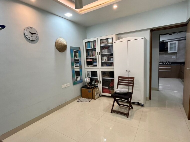Living Room, pride-park-royale 2 Bedroom 742 Sq.Ft. Apartment In Andheri East Mumbai 10014865