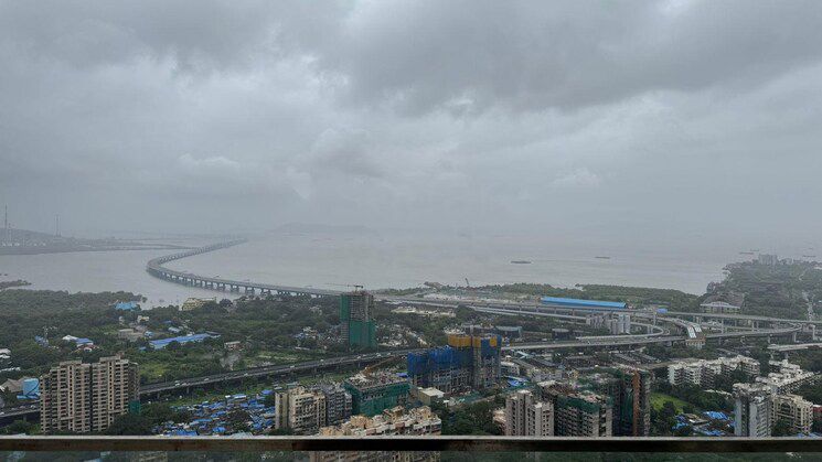 2 BHK Apartment For Rent in LnT Crescent Bay T3