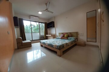 Bedroom in 4 BHK Apartment at Jaycee Panch Amrut, Versova – for Rent